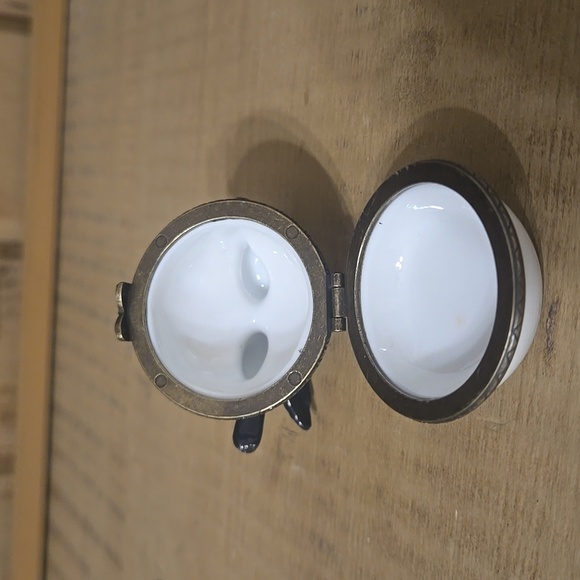 Black Bird Sunflower Hinged Trinket Box Midwest of Cannon Falls - Picture 4 of 7